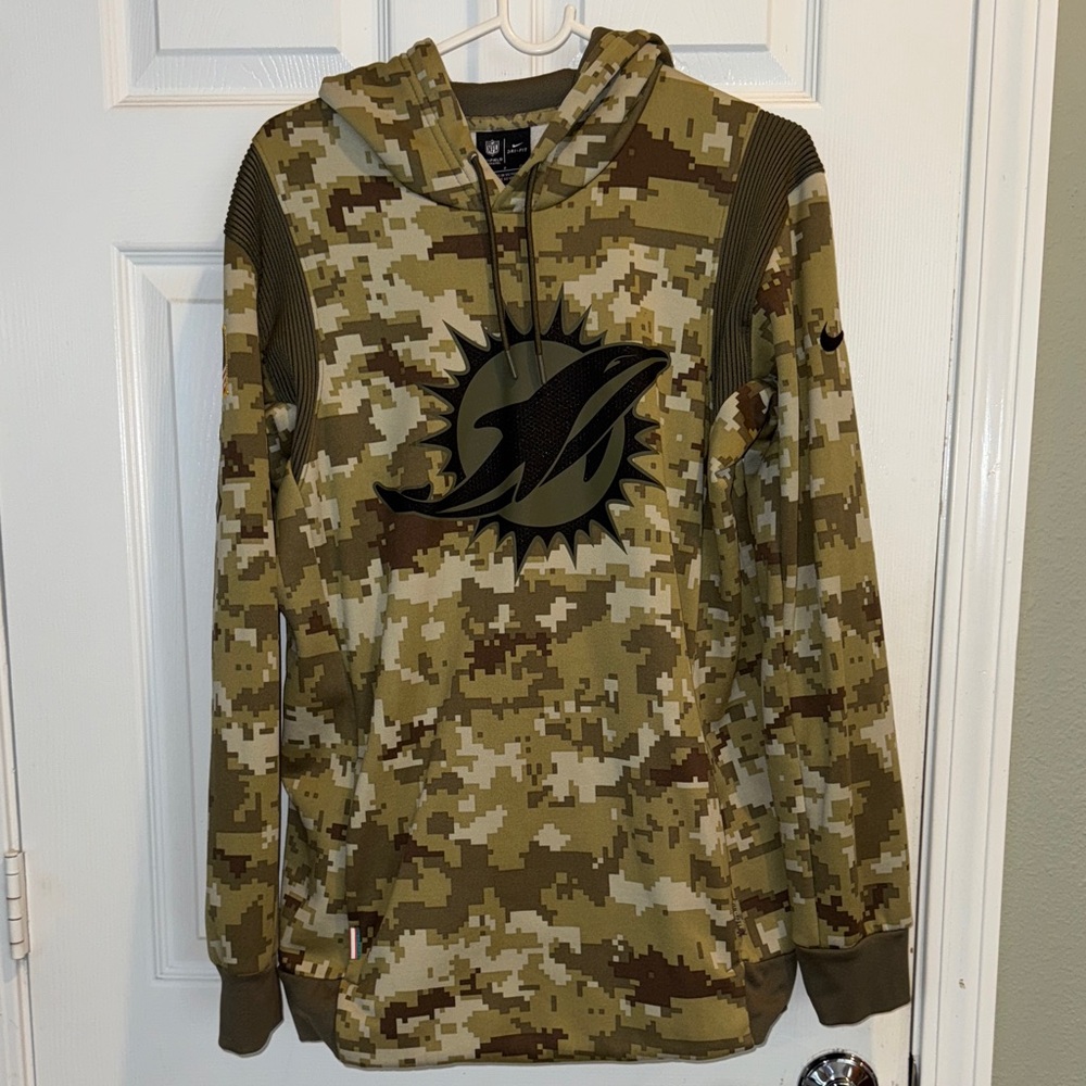 MIAMI DOLPHINS TEAM ISSUED GREEN CAMO SALUTE TO SERVICE NIKE DRI FIT HOODIE